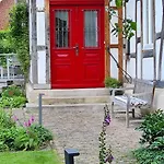 110qm Mit Balkon An Weser/glacis/city *