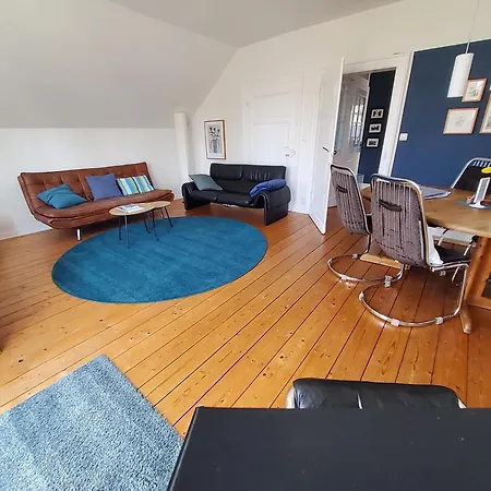 Apartment 110qm Mit Balkon An Weser/glacis/city *
