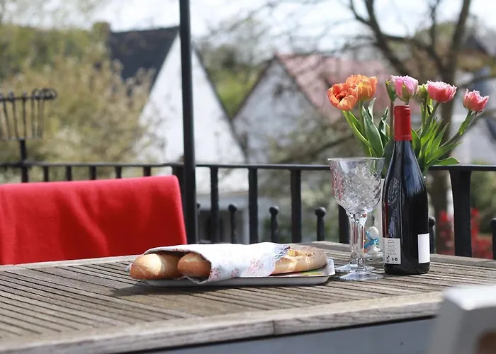 110qm Mit Balkon An Weser/glacis/city